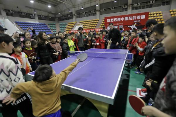 但由于波士 但由于波士