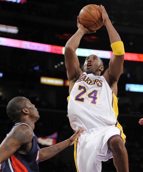 许多球迷开 许多球迷开