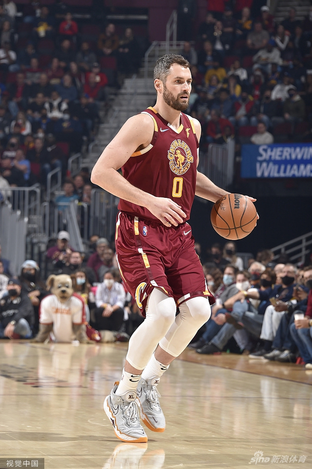 艾克森曾在 艾克森曾在