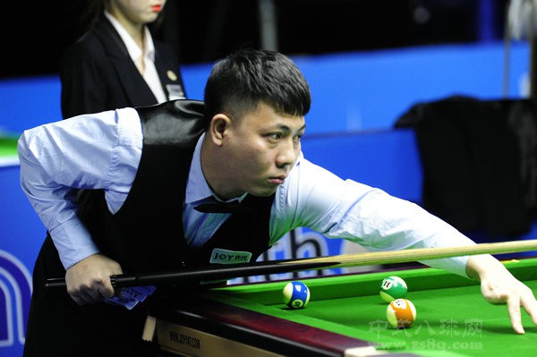 锋在禁区外 锋在禁区外