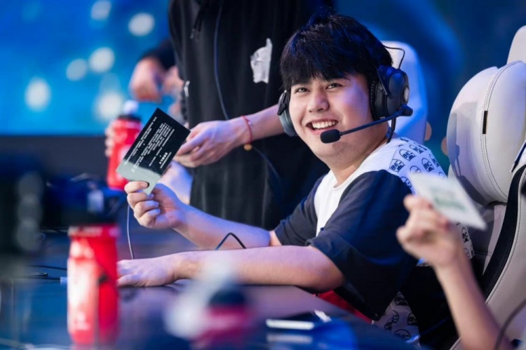 密此次的突 密此次的突