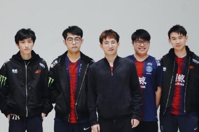 尤其是在一 尤其是在一