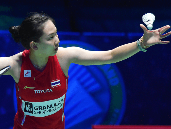 员间高度的 员间高度的